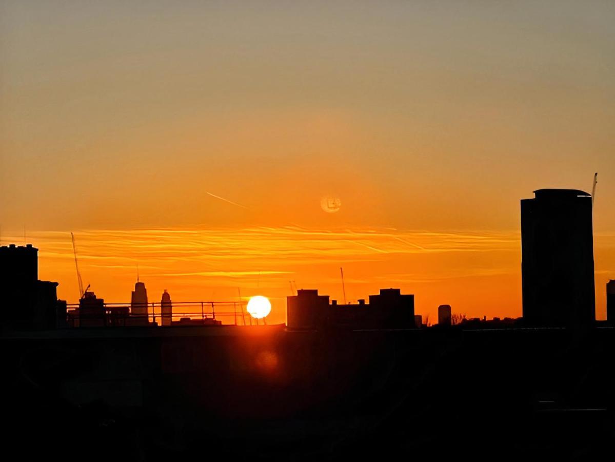 Bright Spacious En-Suite Room W/ London Views - 8Min From London Bridge! Extérieur photo